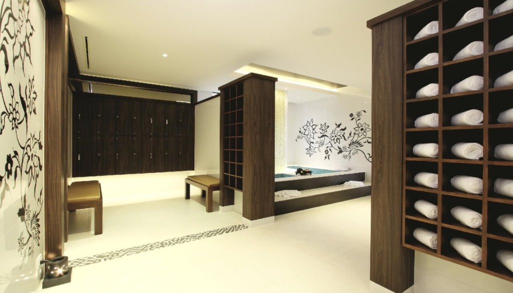 Отель Mövenpick Phuket Bangtao