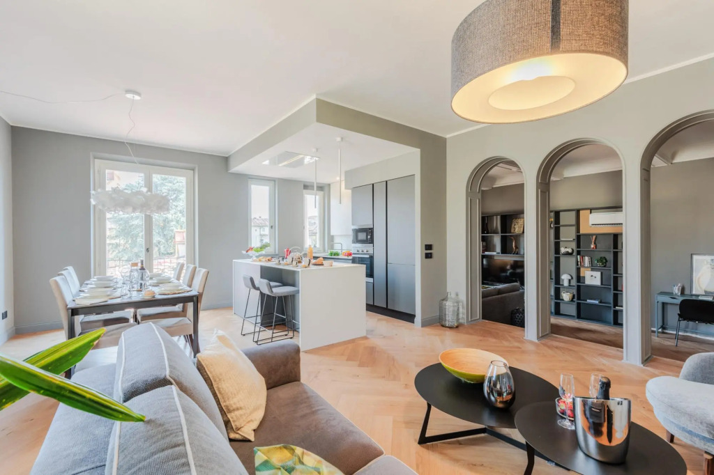 Casa Grey Contemporary Penthouse