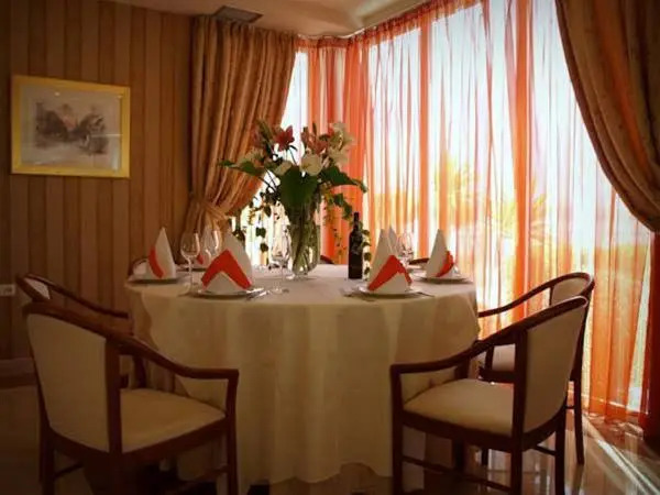 Hotel Neva