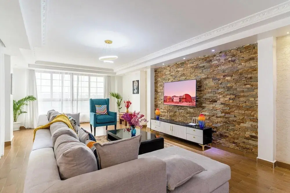 Luxurious 4 Bedroom Apartment With a Rooftop Pool in Kilimani