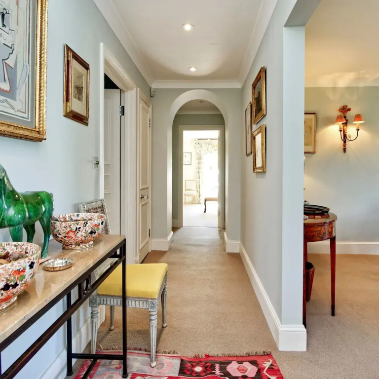 Beautiful and Spacious 2 Bedroom Apartment in South Kensington
