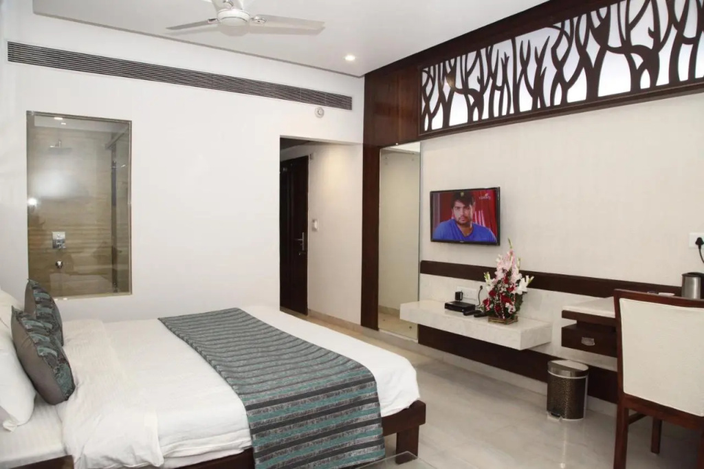 Hotel Emerald