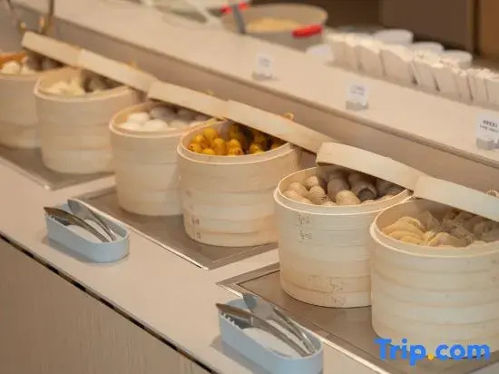 JI Hotel (Wuhan Guanggu Huashan New City Metro Station)