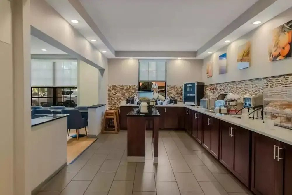 Comfort Inn