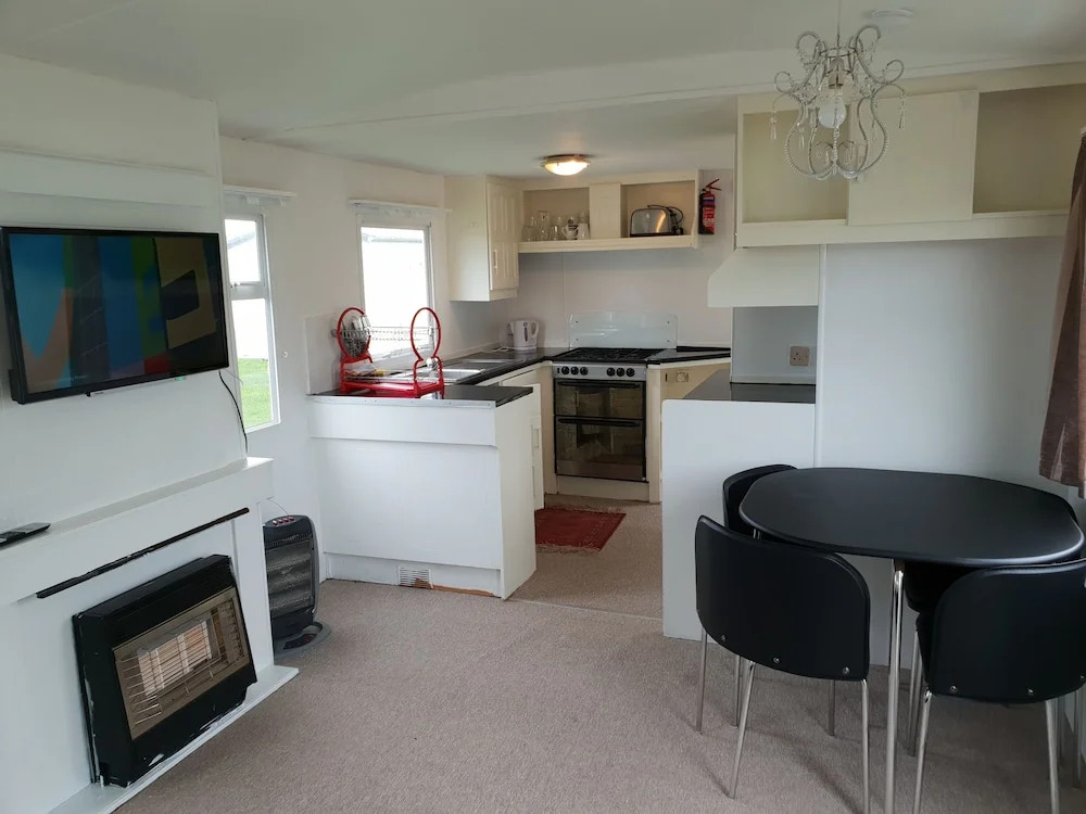 Marine Holiday Park Luxury Caravan