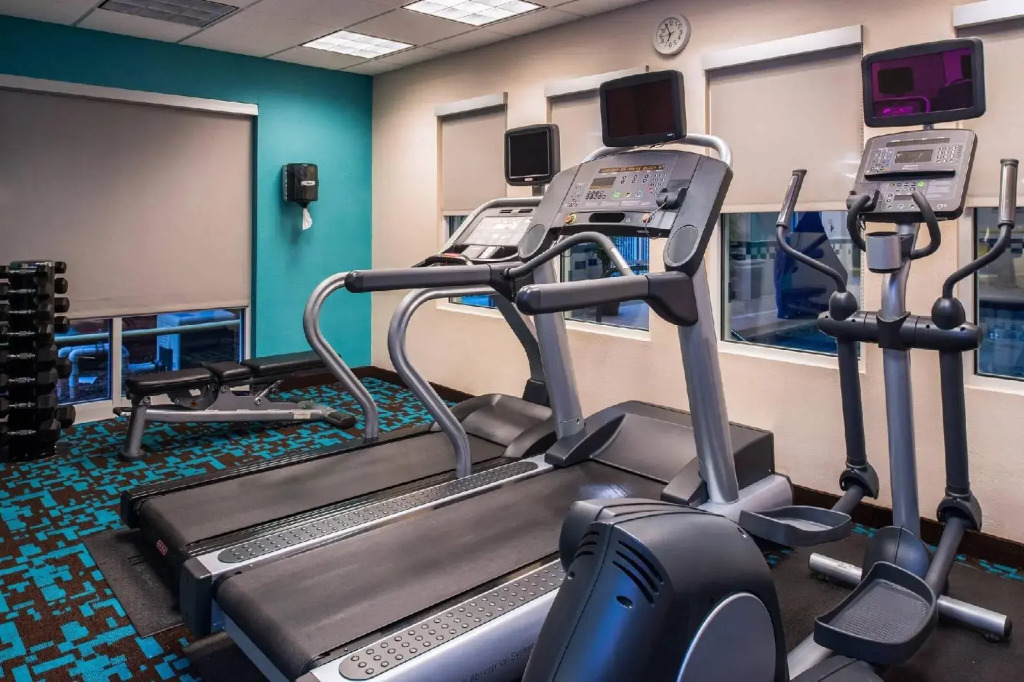 Fairfield Inn & Suites Greensboro Wendover