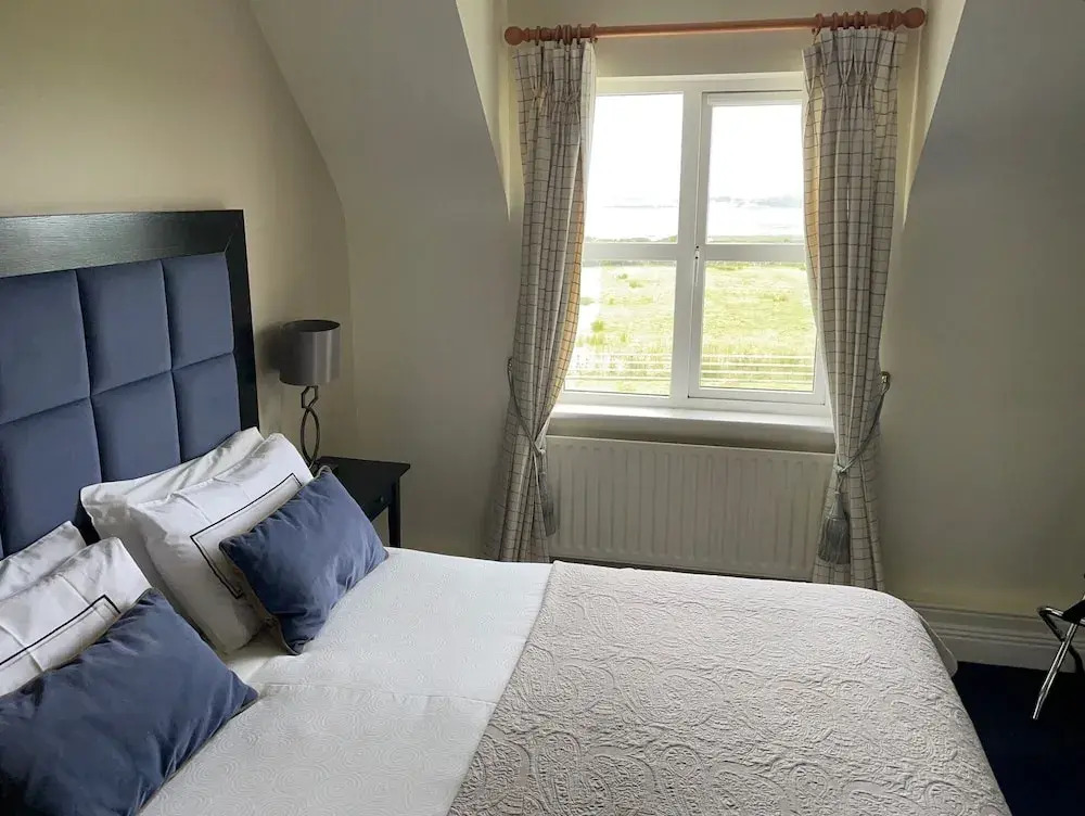 Keanes of Curraheen, Bar, Restaurant & Accommodation