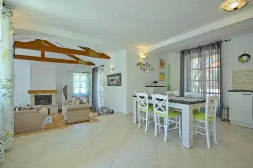 Fabulous villa Zelda with pool near the beach
