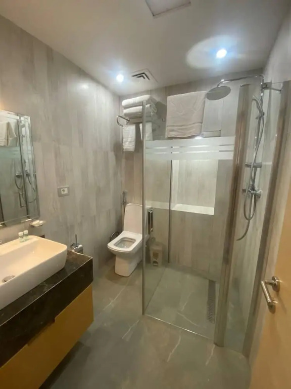 Eyana Hotel