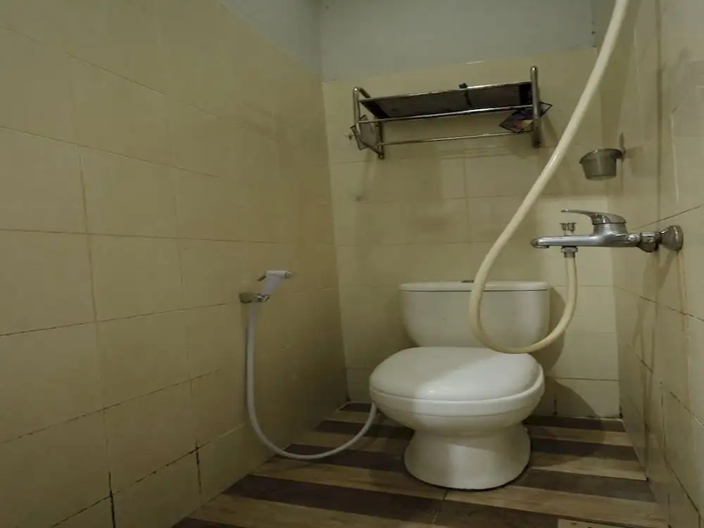 SPOT ON 93276 Fendi 2 Homestay SyariahNearPelabuhan Feri Batam Centre