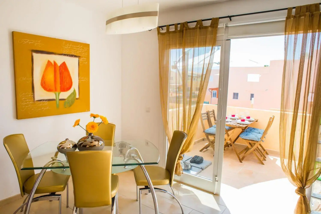 Family Apartment Delfines in Heart of Corralejo- Only 1 min to Sea, with Pool & Free Wifi by Holidays Home
