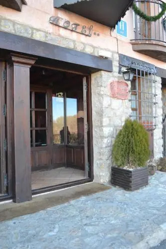 Hotel - Restaurante Prado Del Navazo