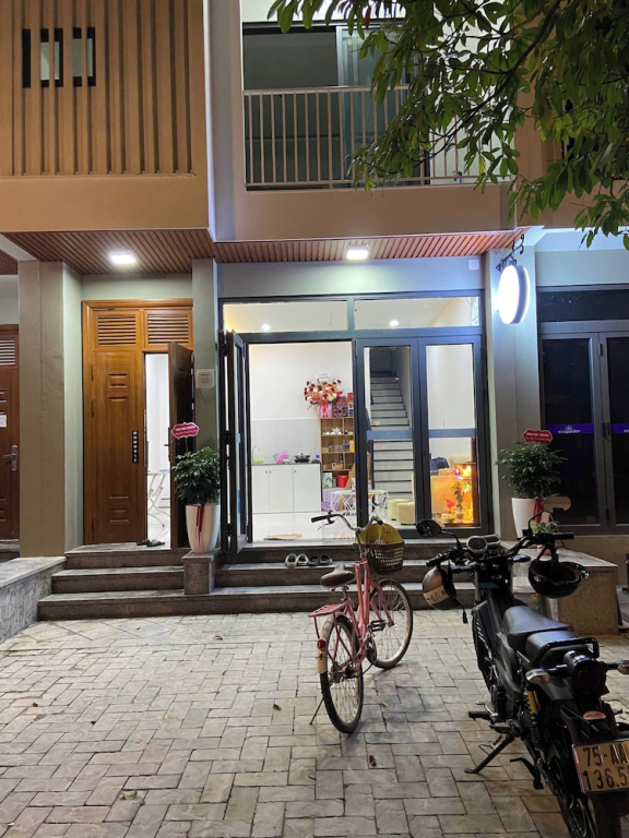 Ha Nguyens House