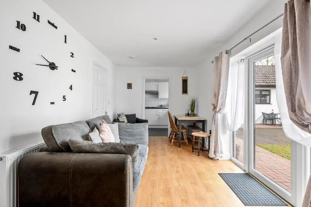 Number 3, Lytton Tree Lodge, Reydon, Southwold