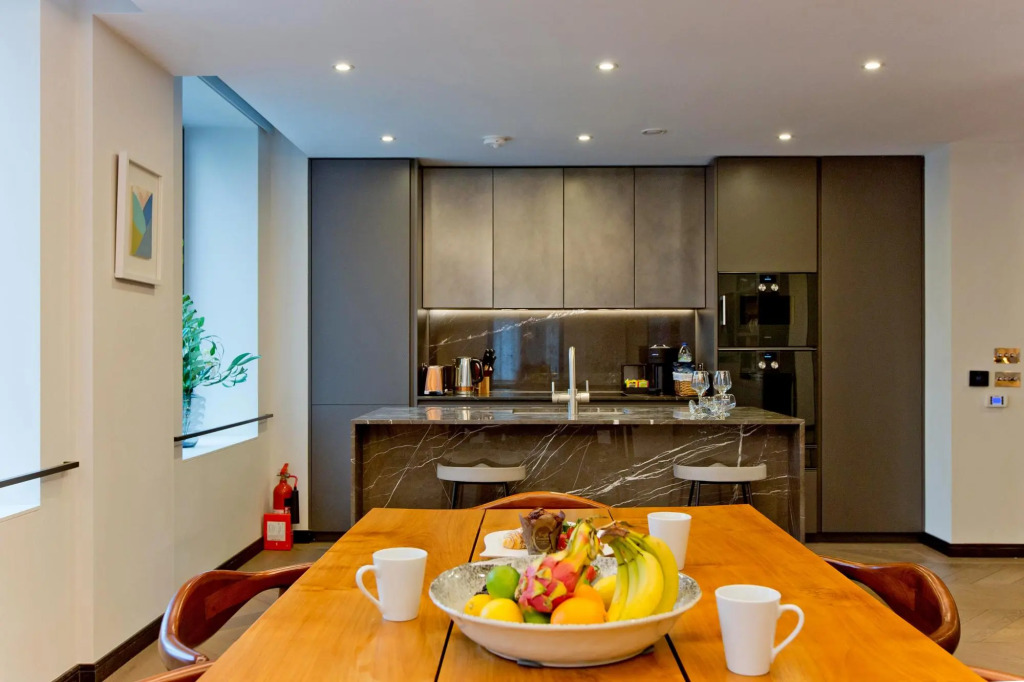 GS5 - 3 Bed Deluxe in London