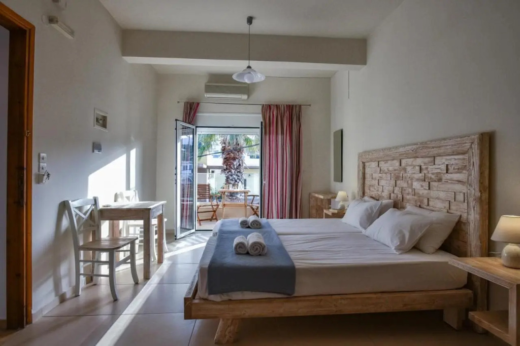 Omnia Apartments