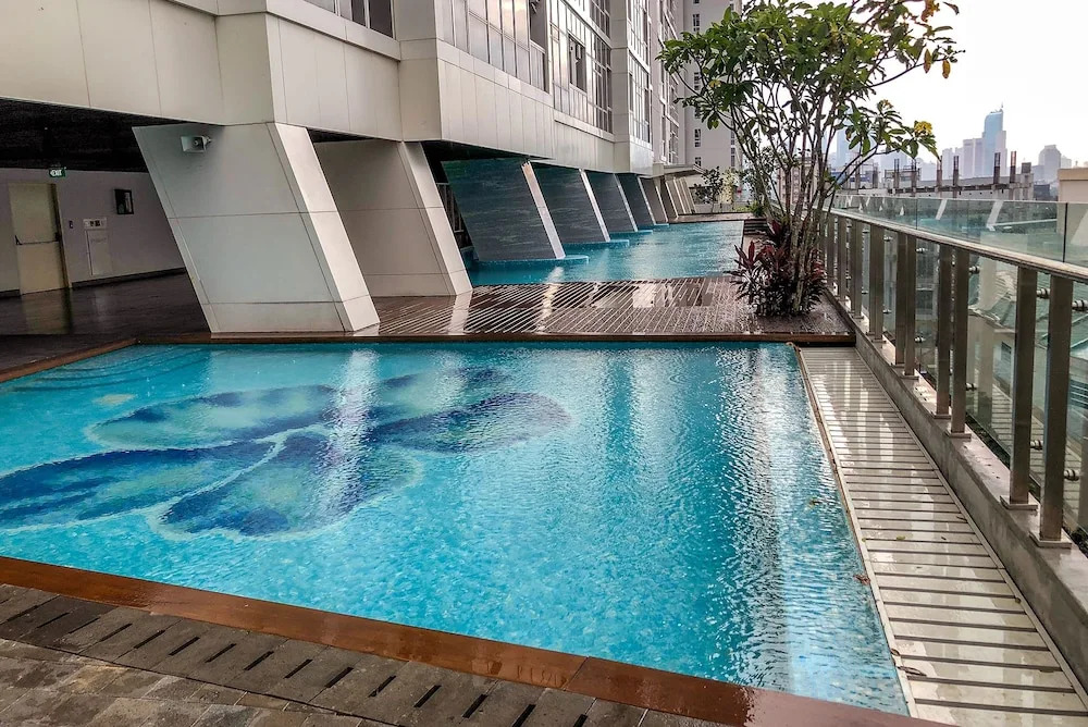 New Furnished Studio Menteng Park Apartment