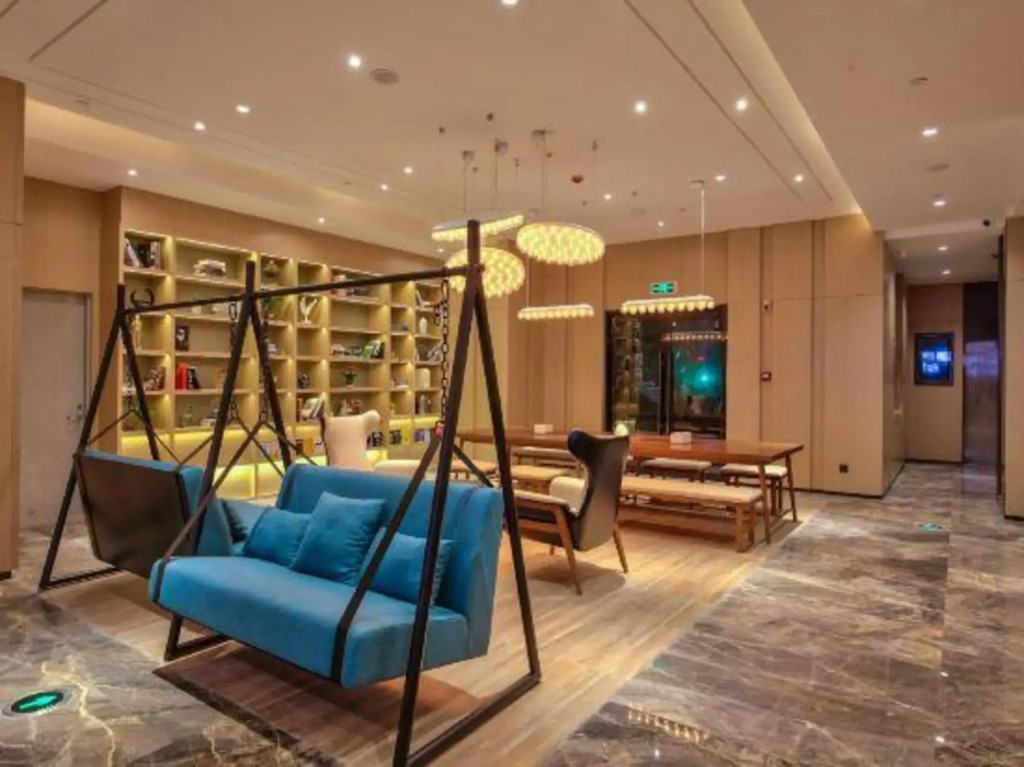 HanTing Premium Hotel (Ningbo Century Oriental Plaza)