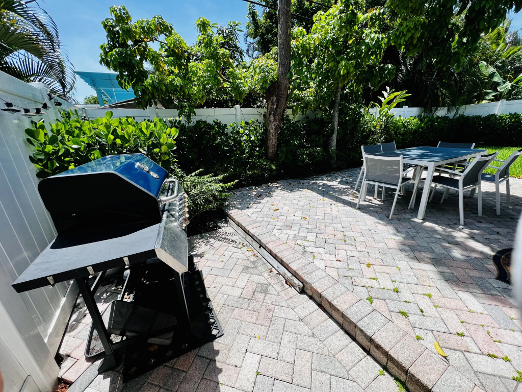 Seahorse Villa 1 by Dream Vacation