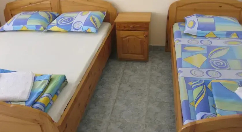 Rosi Guest House