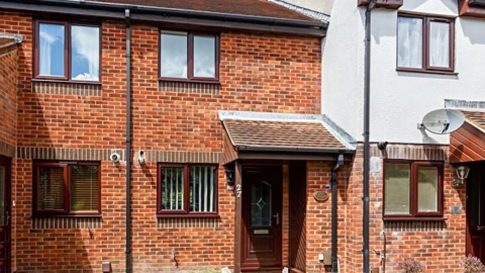 Dolphin Cottage - Short walk to Poole Quay with Private Garden
