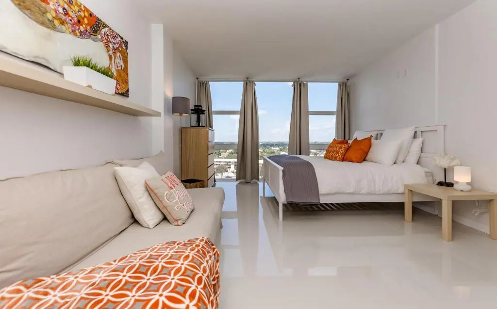 Ocean Beach Condo 3BR On the Sand 911
