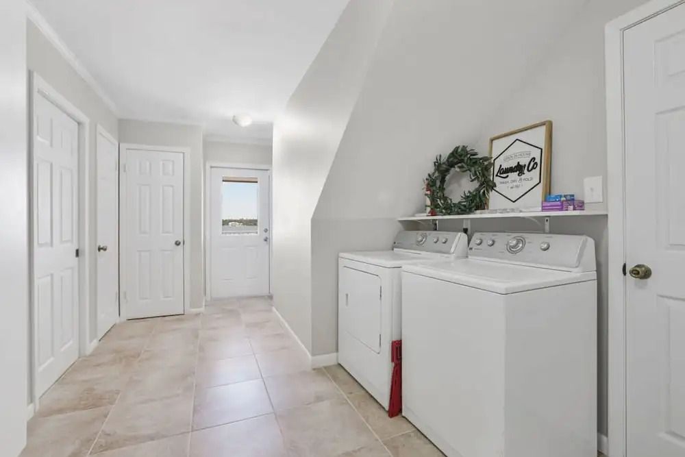 Lagoon Time Beach Home- Elevator Beach Access