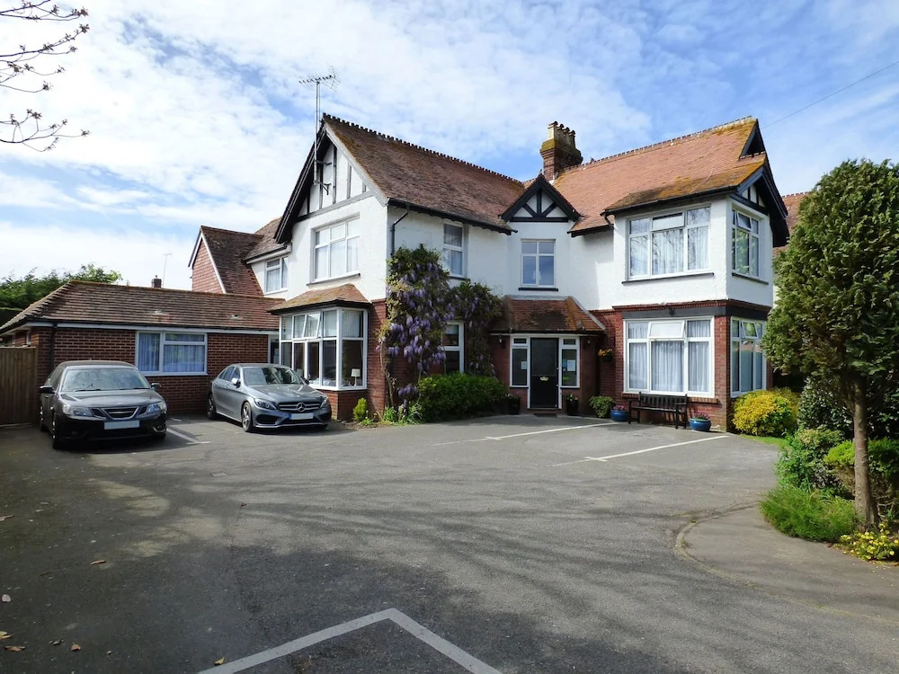 Kenmore Guest House