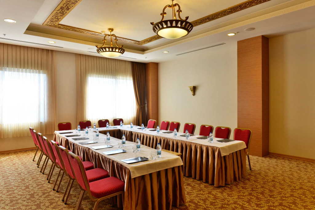 Adenya Hotel & Resort