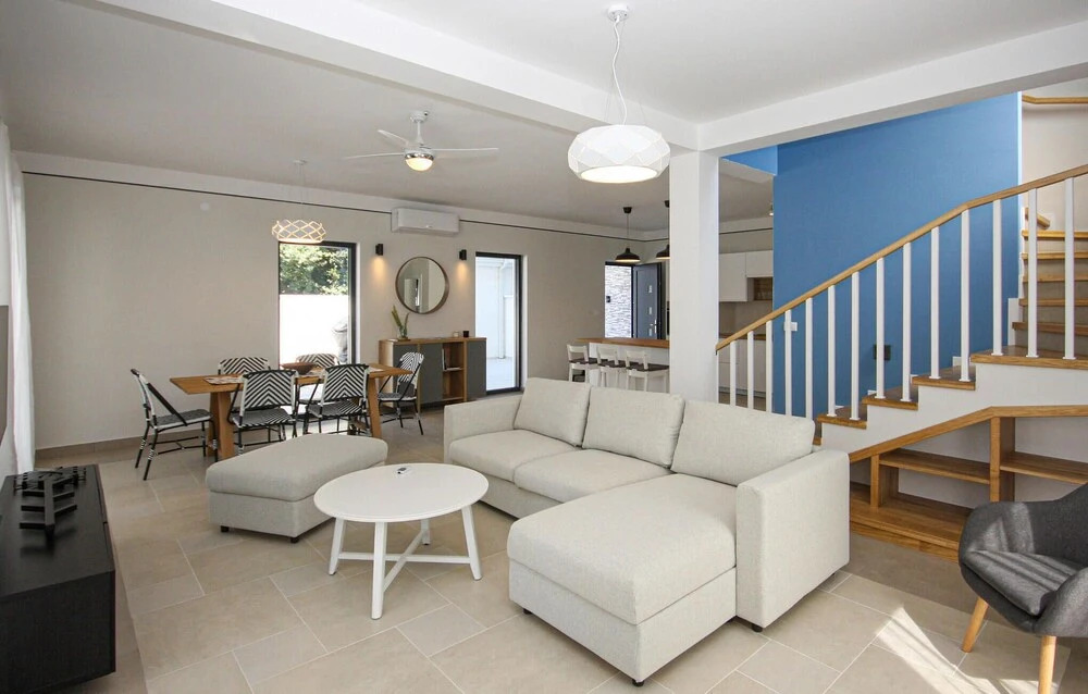 Nice Home In Barbariga
