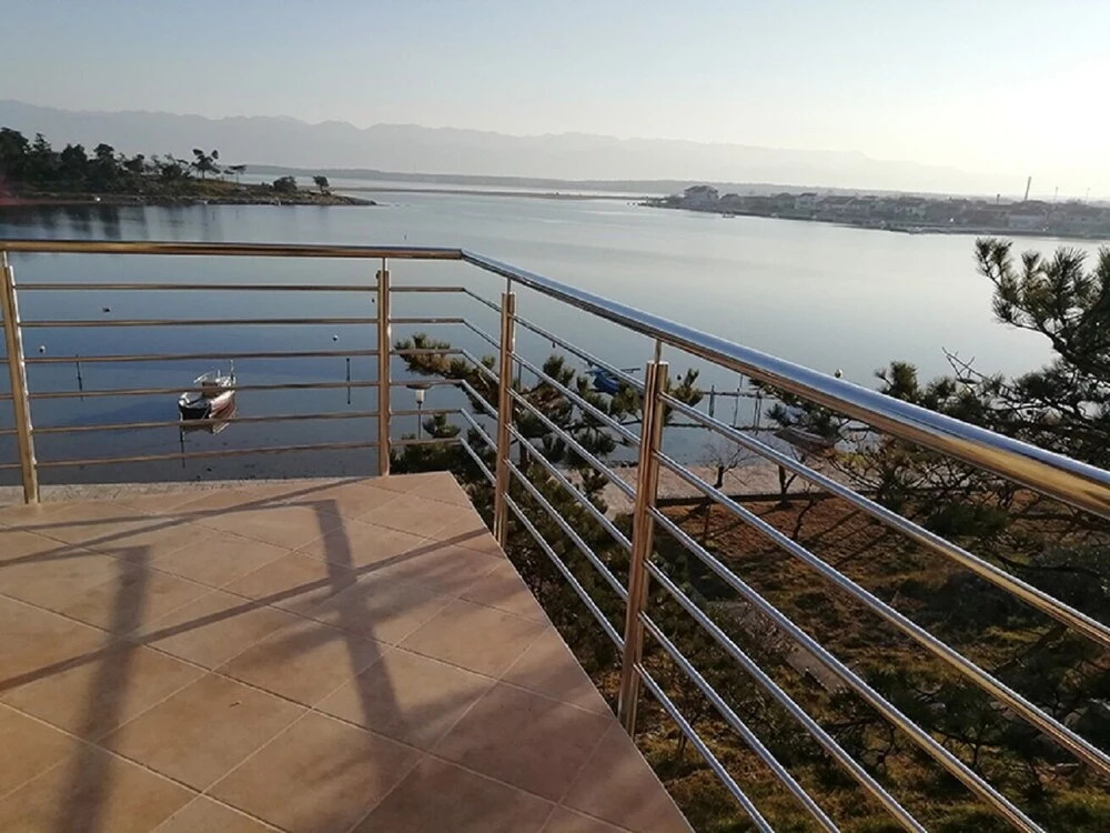 Ljilja - 10m From the sea With Parking - A3
