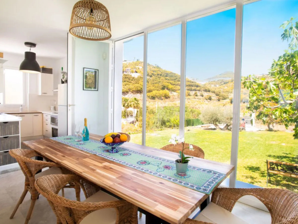 Holiday Home Leonor by Interhome
