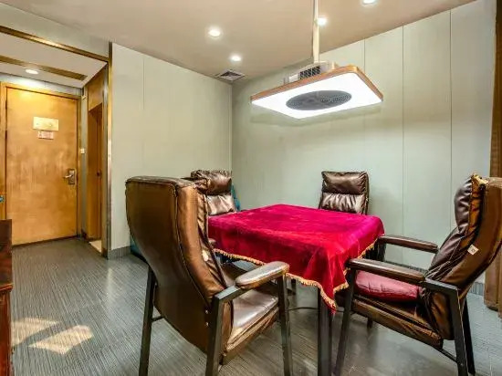 City Encounter Boutique Art Hotel