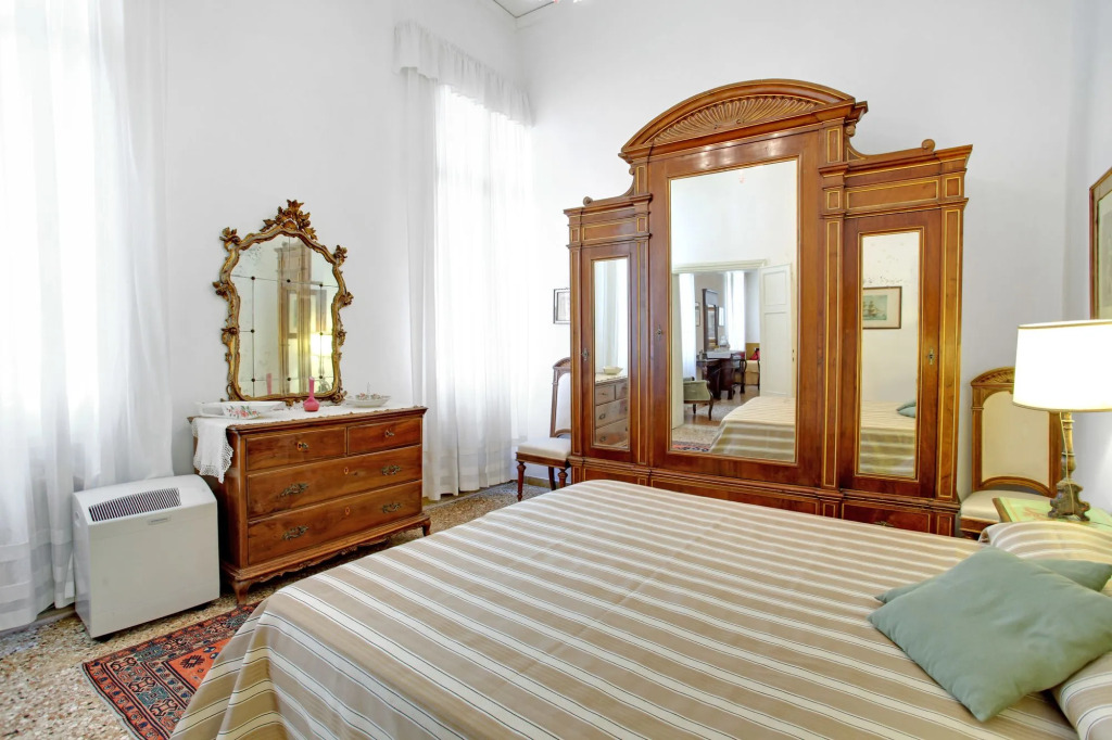 Testa