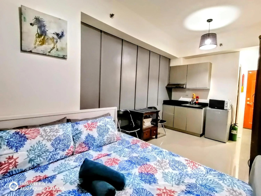 The Beacon Makati Staycation Suites