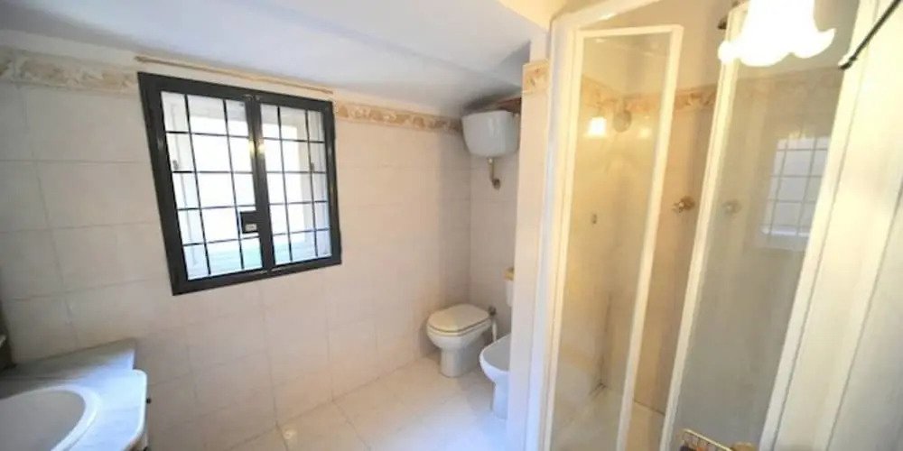 Spanish Steps Oasis Suite
