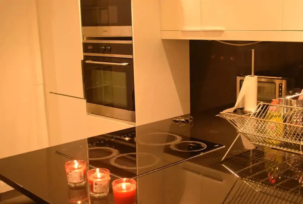 2 Bedroom Apartment in White City