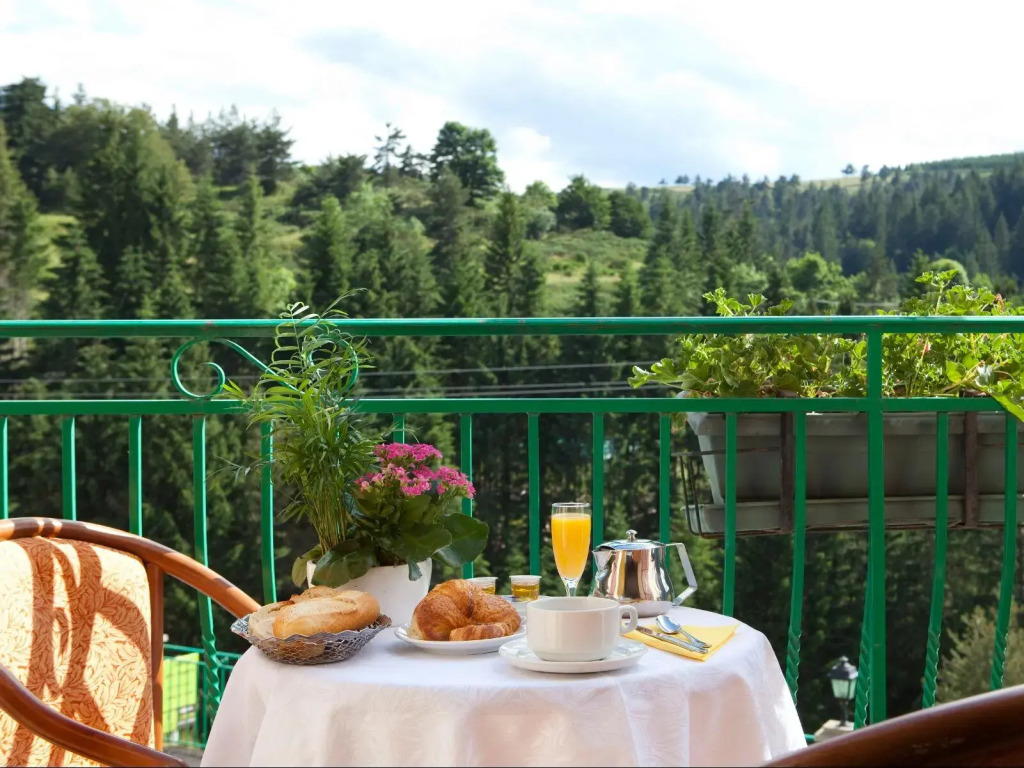 Logis Hotel Restaurant des Sapins