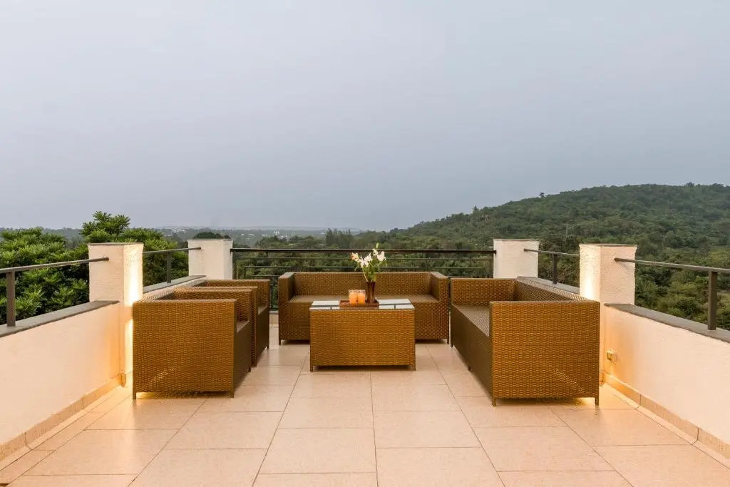 SaffronStays Eden Greens