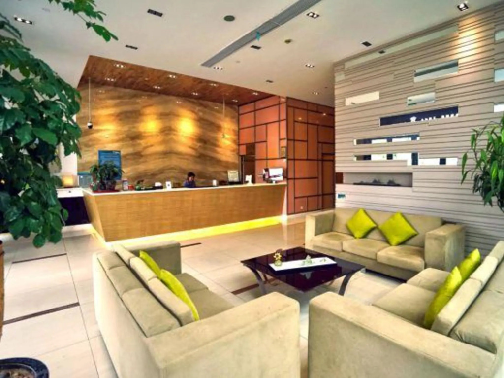 Home Inn Yubai Yun (Shanghai East China Normal University Minhang Wuxu Branch)