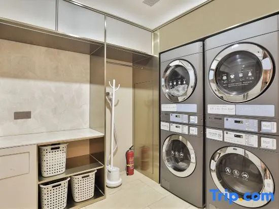 Shen Tang Wan Grand Hotel (Zhongda Intime Shopping Center & Shulan Hospital Branch)
