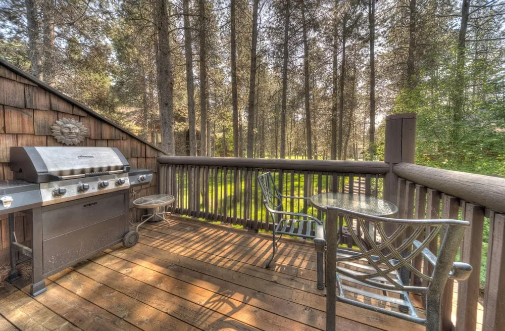 Wildflower Condo #44 by Village Properties at Sunriver