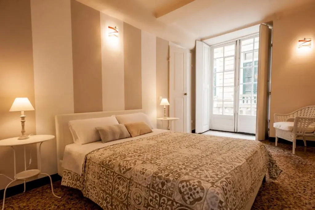 Old Genoa Rooms & Apartments