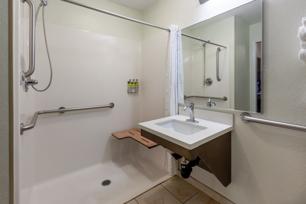 Candlewood Suites-West Springfield by IHG