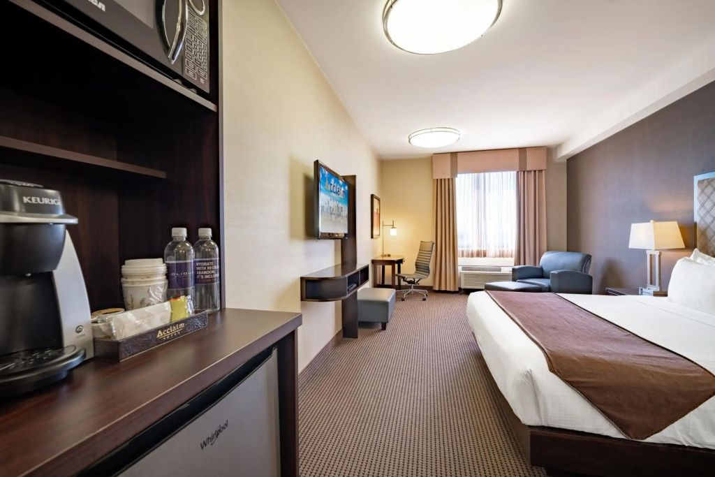 Acclaim Hotel by CLIQUE