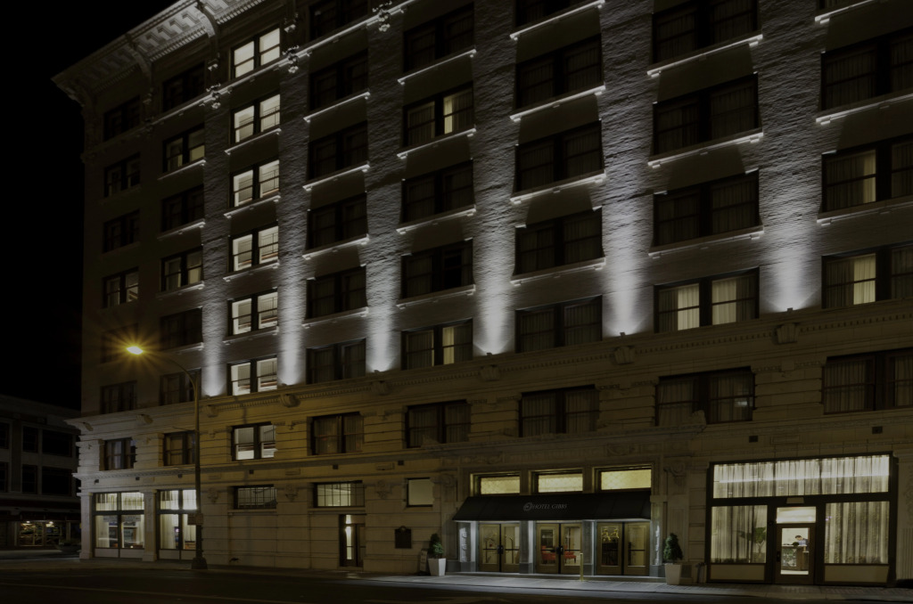 Hotel Gibbs Downtown Riverwalk