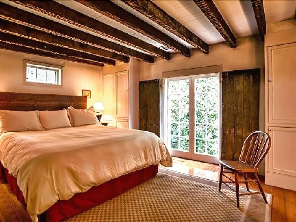 21 East Battery Bed & Breakfast