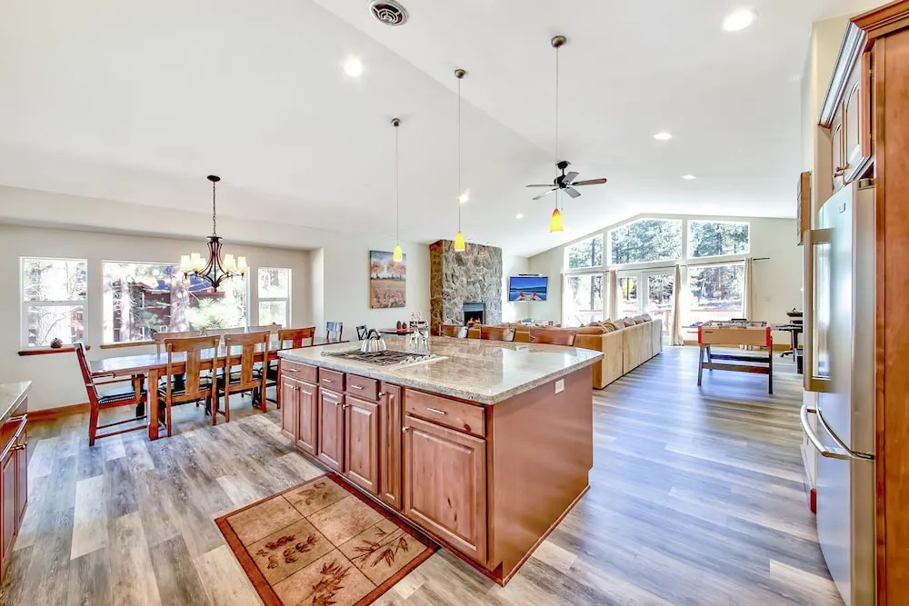 Tahoe  In The Pines 4 Bedroom Home