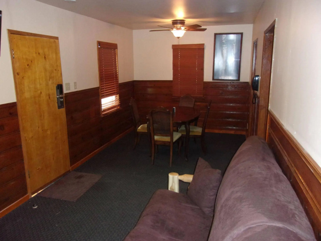 Embers Lodge and Cabins