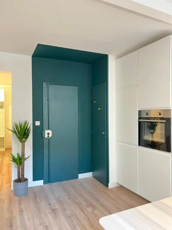 Bright T2 Of 34 M Renovated In The Downtown